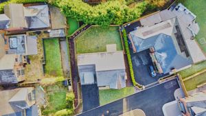 Photo 27- click for photo gallery